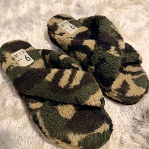 Mix No. 6 Women's Fuzzy Camouflage Crossband Slide Slippers - Olive, Brown, Tan